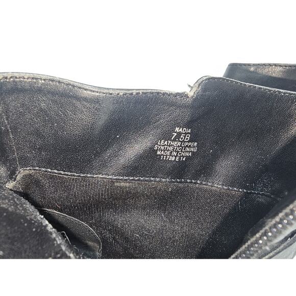 Lauren Ralph Lauren Women's Laurie Black Leather Side Zip Ankle Booties Sz 7.5B - Picture 4 of 8